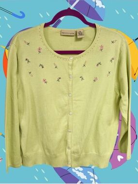 Vintage Apostrophe light green cardigan sweater with pink embroidered flowers